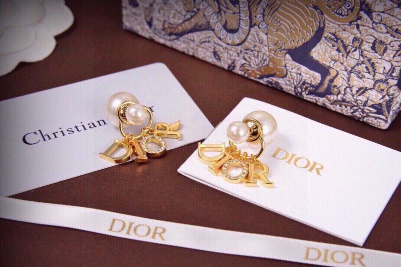 chr1st1an D10r earrings